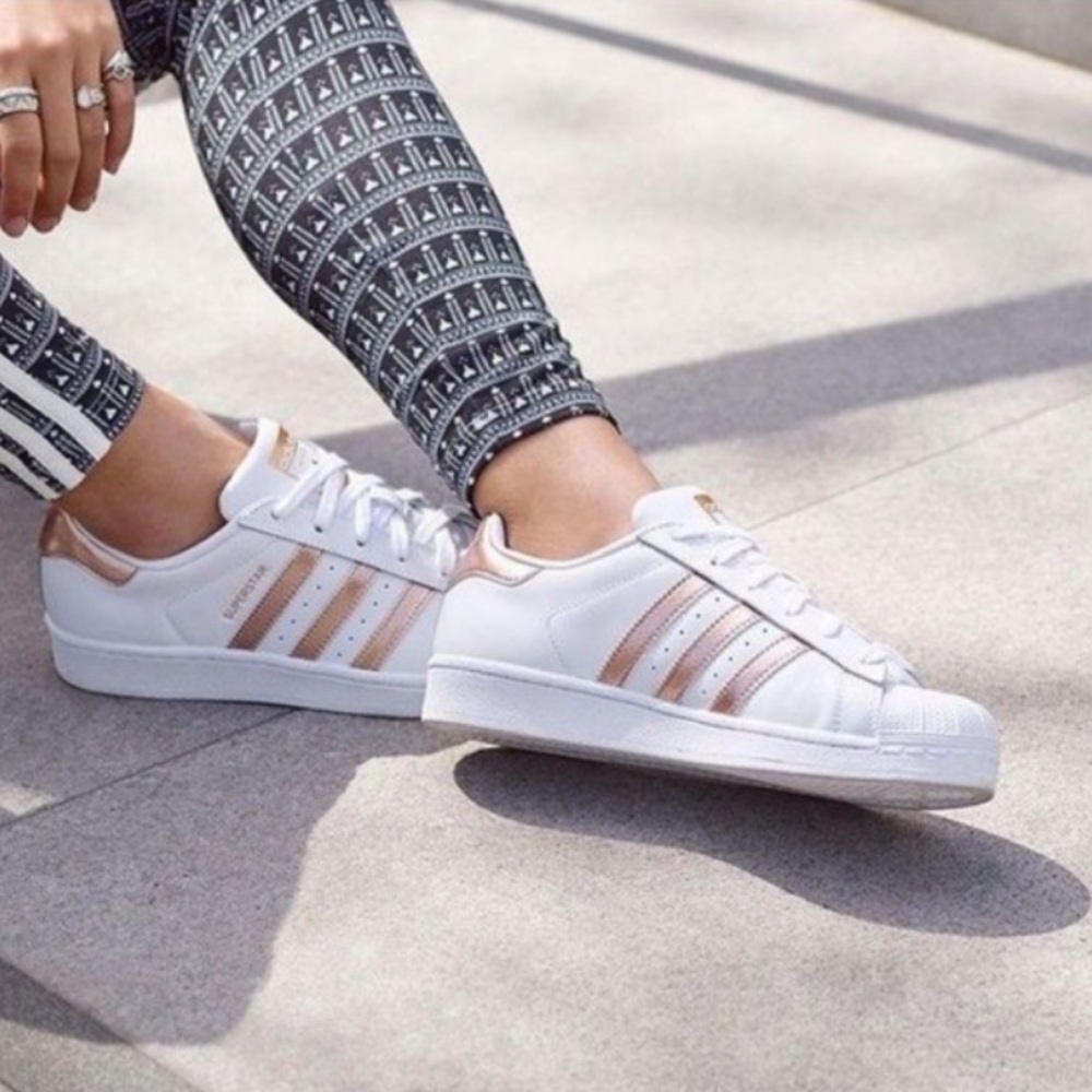 Adidas originals superstar rose gold sneakers sz 6